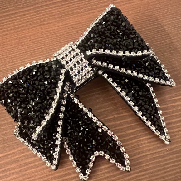 Rhinestone Bow Decor Hair Clip - Picture 4 of 5